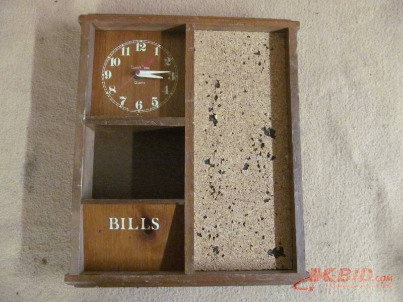 Clock bill organizer