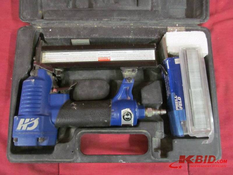 Finish nailer