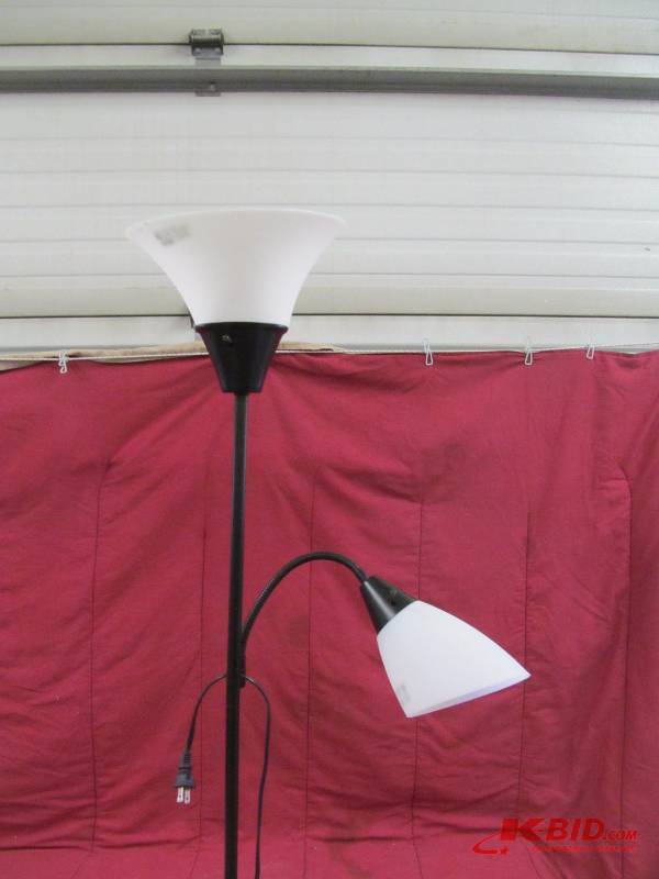 Floor lamp