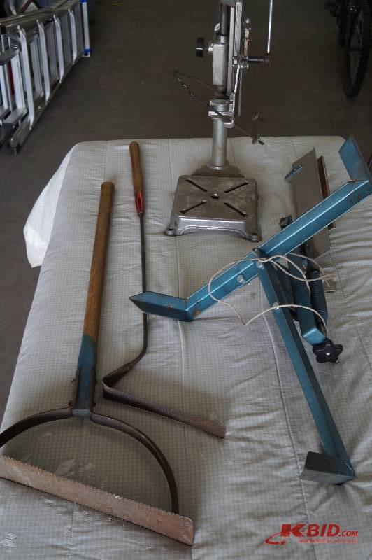 lot 17 image: Skeet Launcher