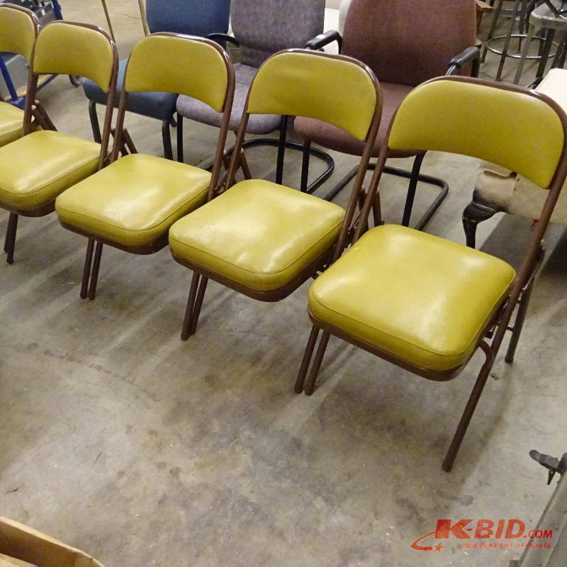 lot 20 image: Metal Folding Chair