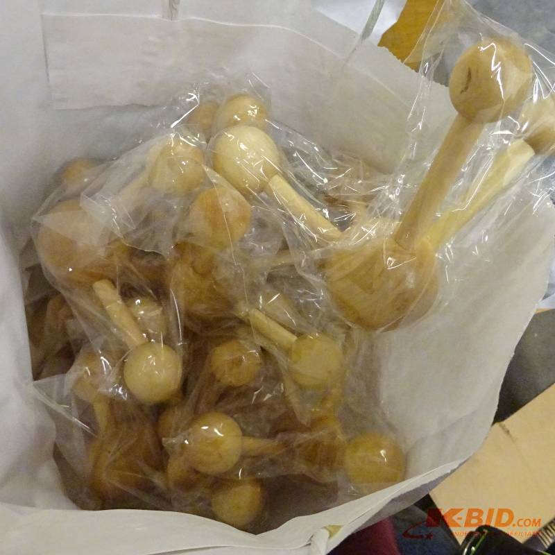 lot 78 image: Massagers