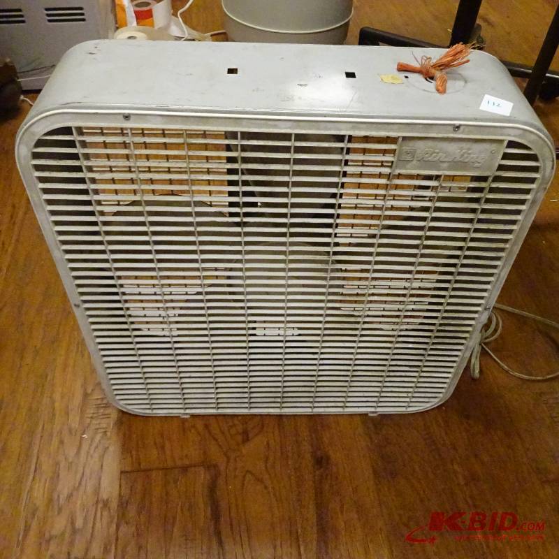 lot 112 image: Box Fan