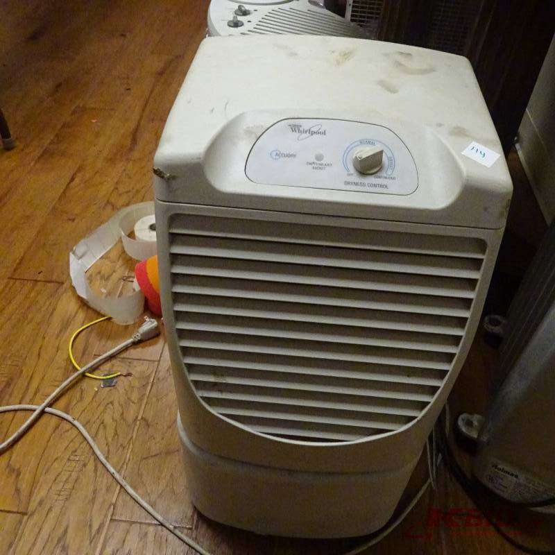 lot 114 image: Dehumidifier