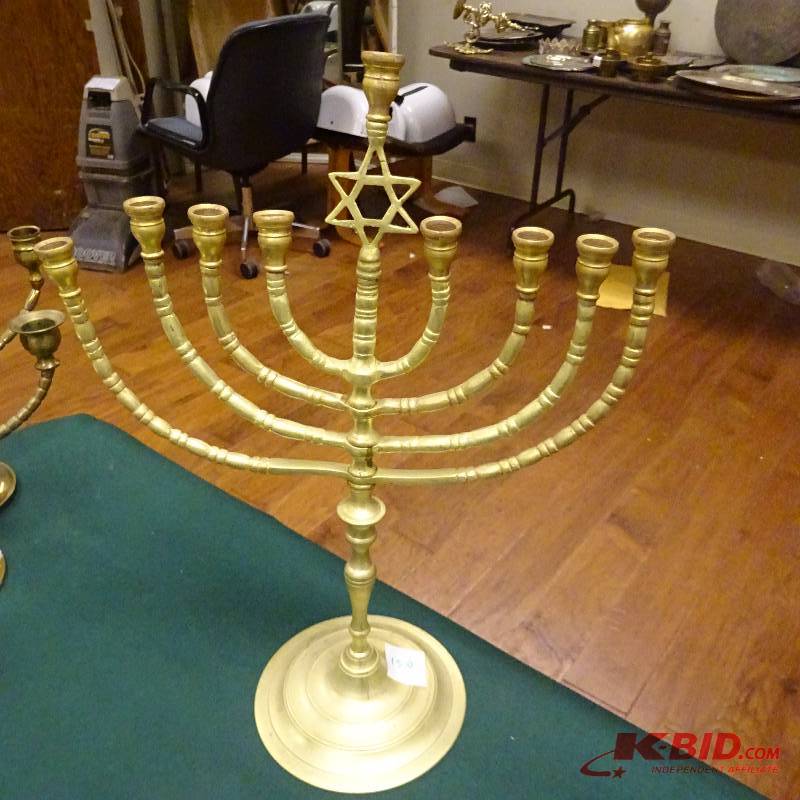 lot 150 image: Menorah