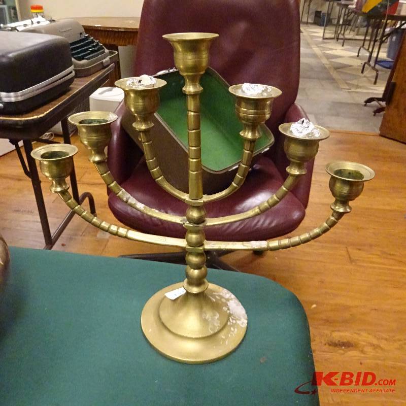 lot 151 image: Menorah
