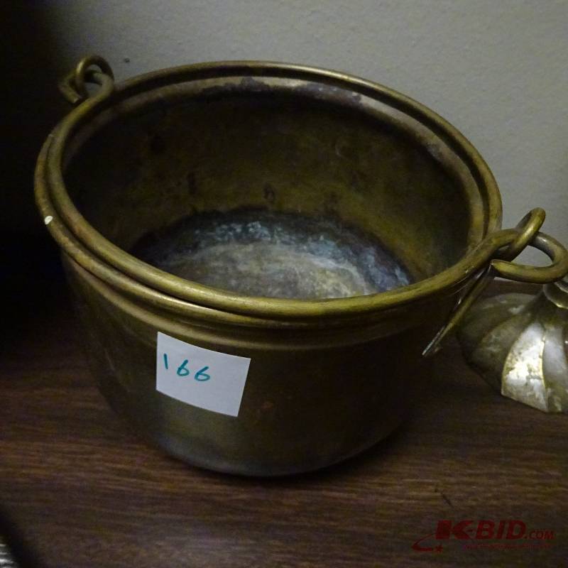lot 166 image: Brass Pot
