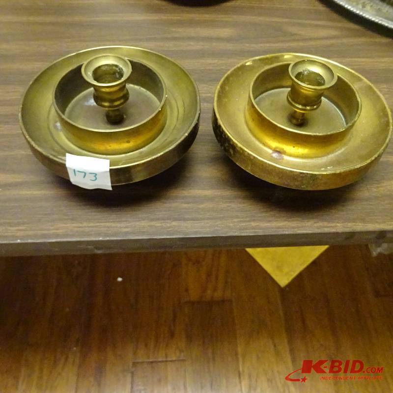 lot 173 image: Candle Holder