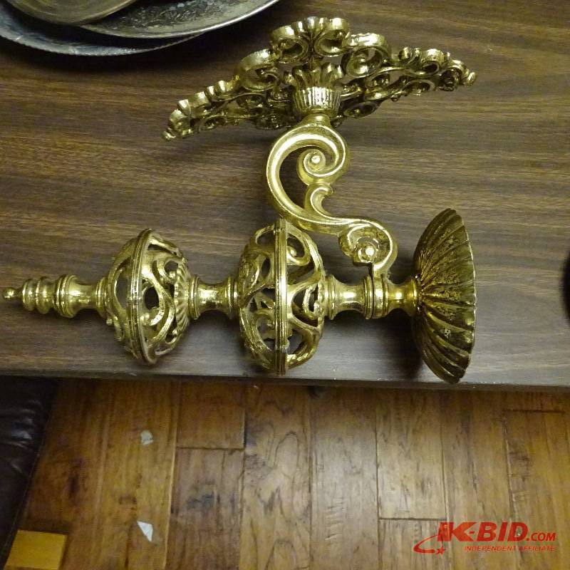 lot 177 image: Wall Hanging
