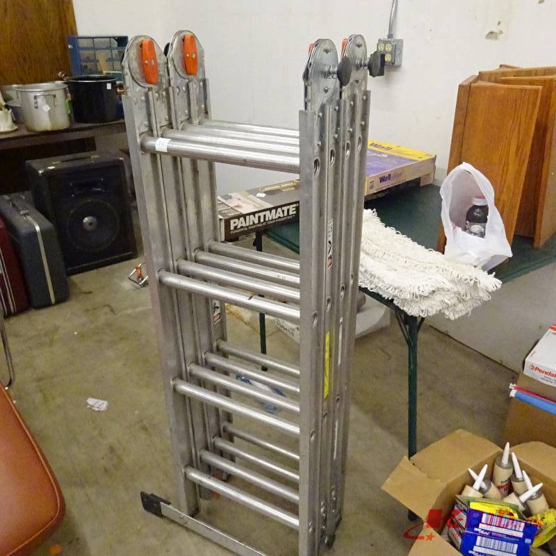 lot 212 image: Folding Ladder