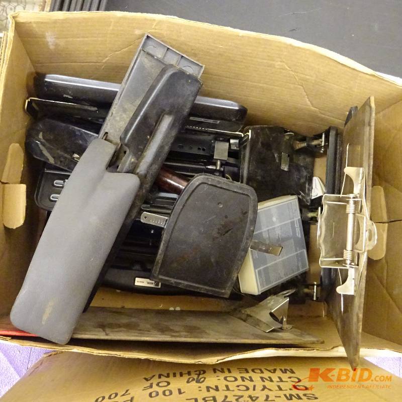 lot 261 image: Hole Punches