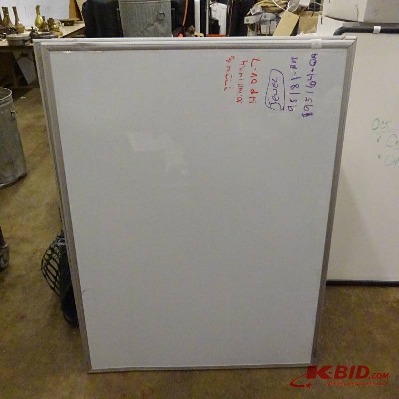 lot 301 image: White Board