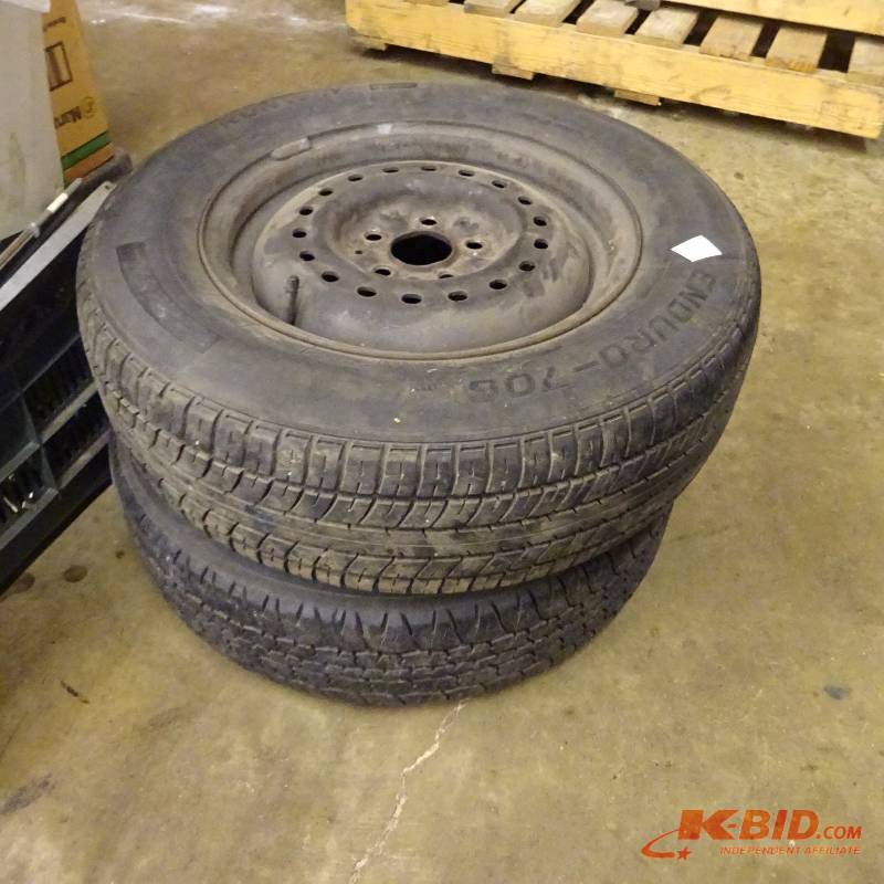 lot 304 image: Tires