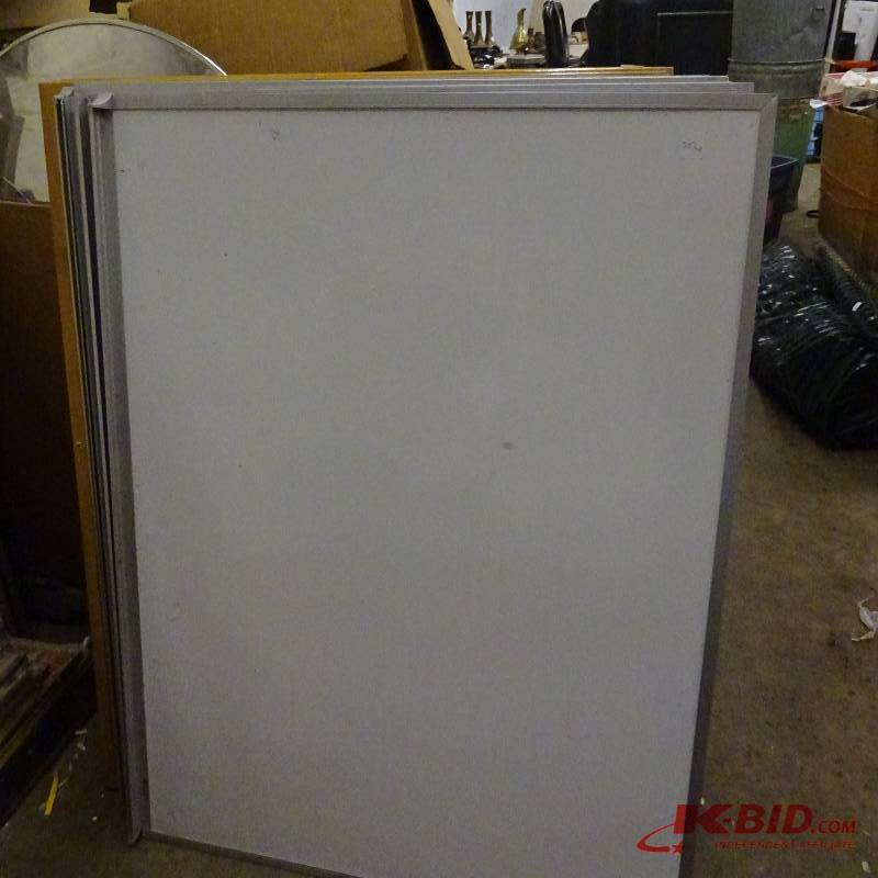 lot 307 image: White Board