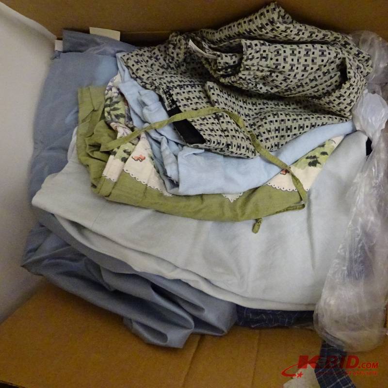 lot 318 image: Womens Skirts