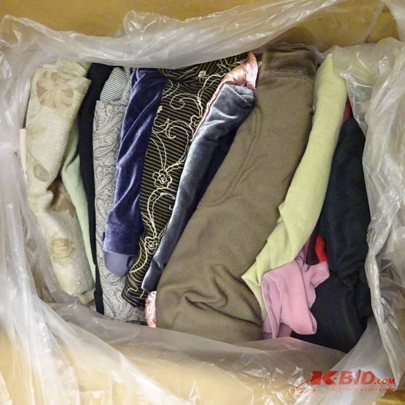 lot 327 image: Womens Clothes