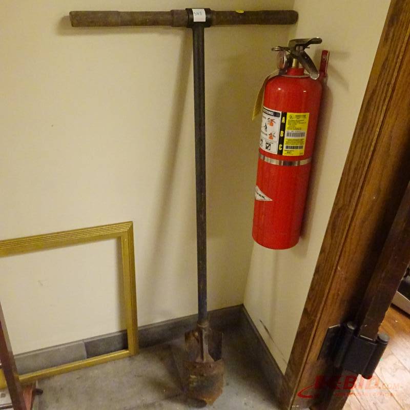 lot 345 image: Post Hole Digger