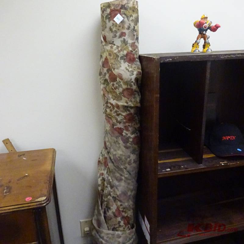 lot 364 image: Fabric