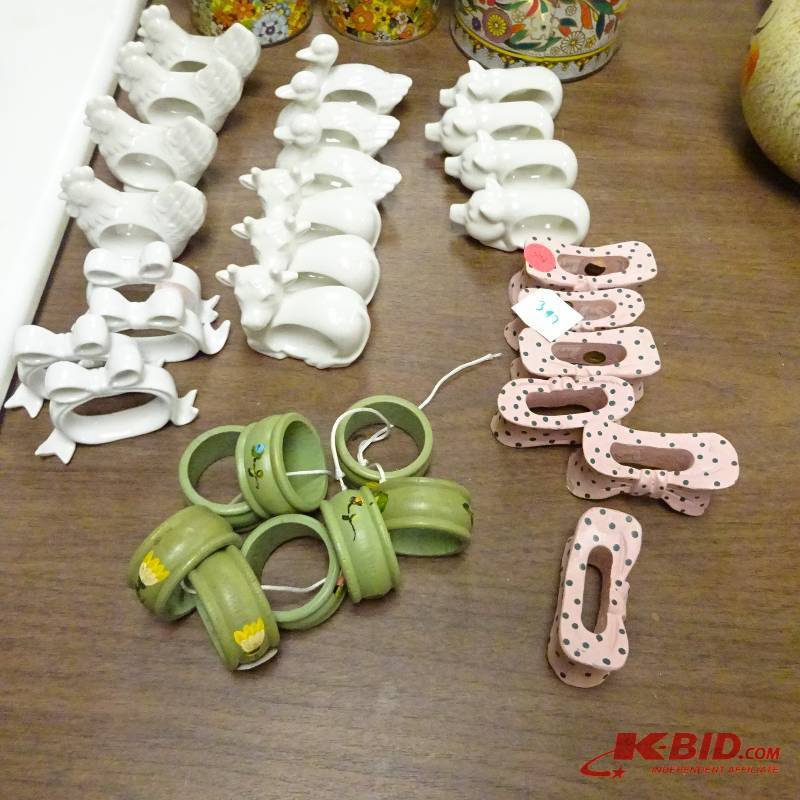 lot 397 image: Napkin Rings