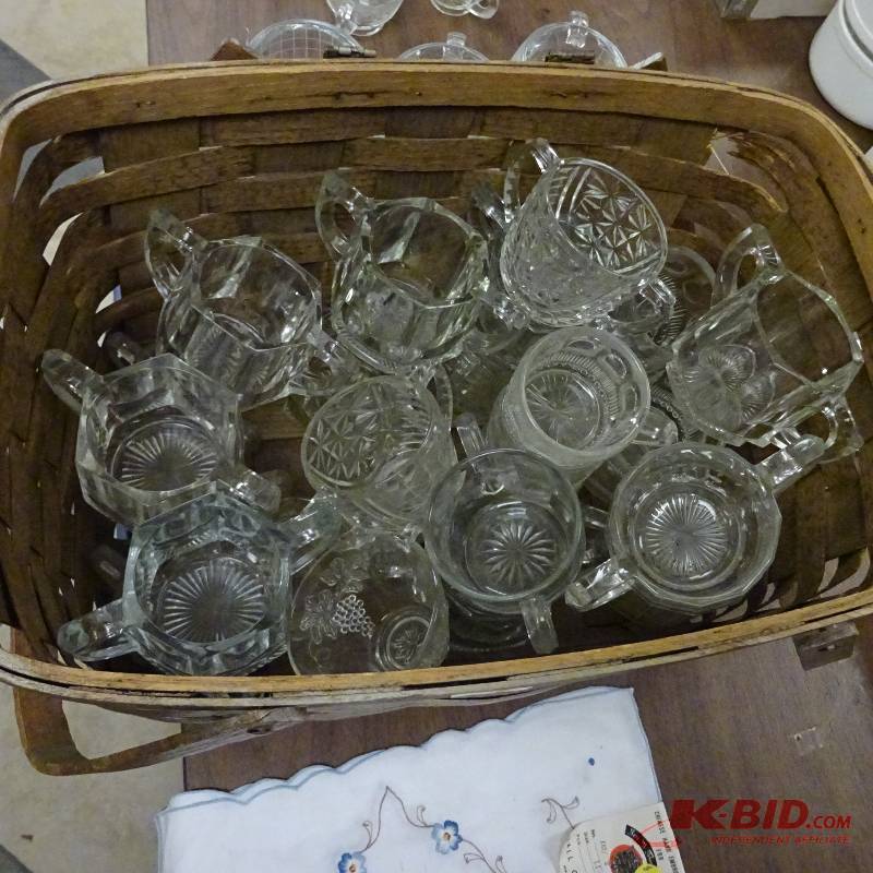 lot 405 image: Punch Cups
