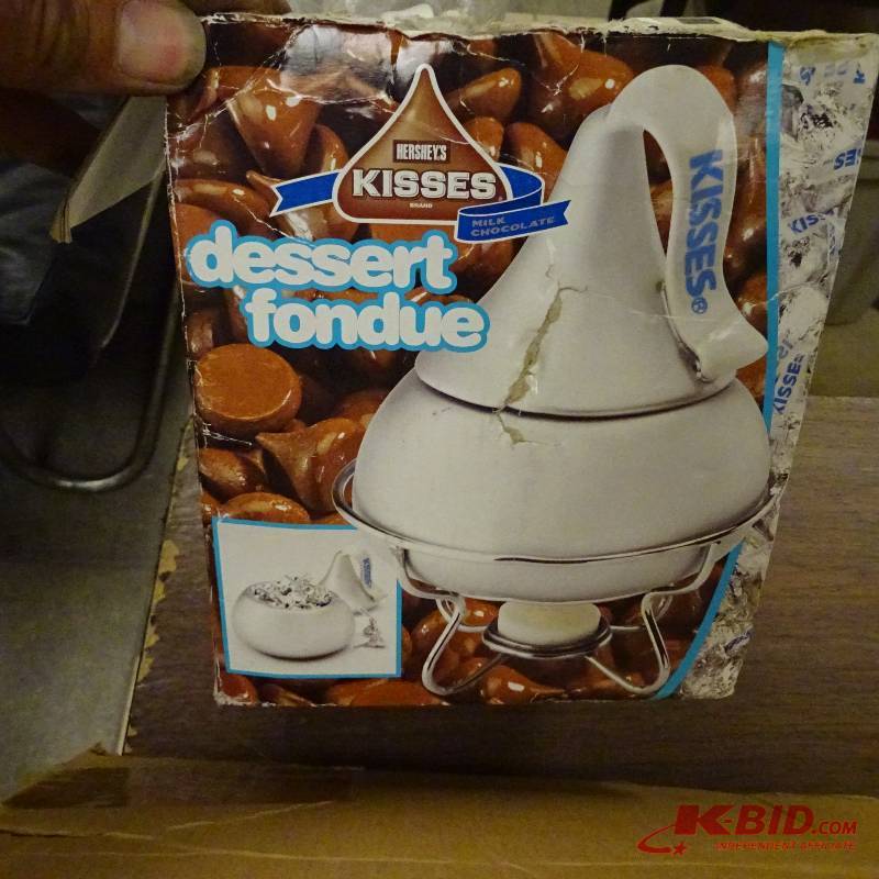 lot 416 image: Dessert Fondue