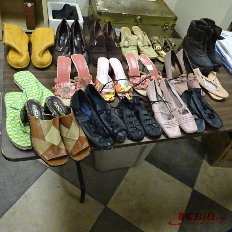 lot 417 image: Womens Shoes