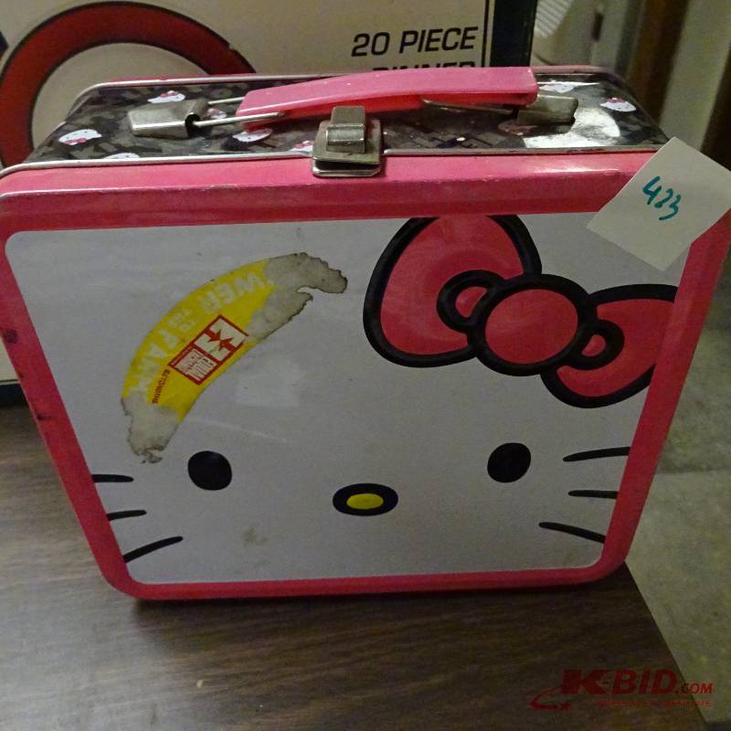 lot 423 image: Hello Kitty