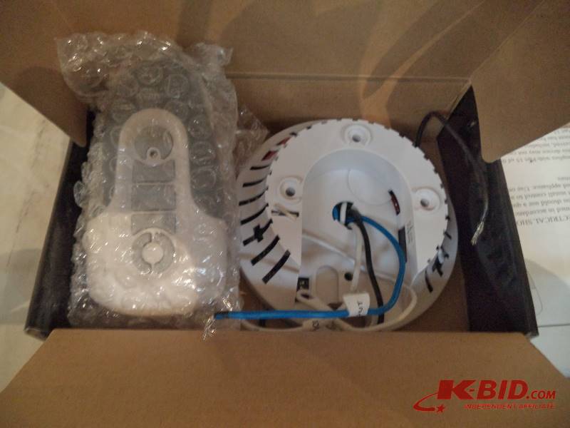 lot 8 image: Handheld Fan and Light controler