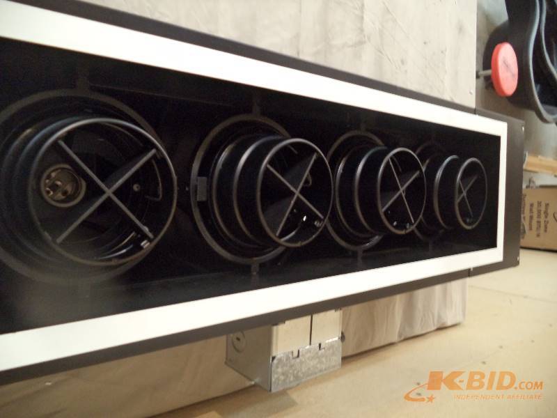 lot 30 image: Lightolier Recessed Linear