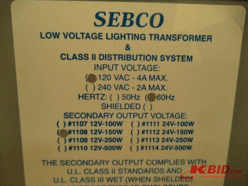 lot 82 image: Low voltage lighting transformer