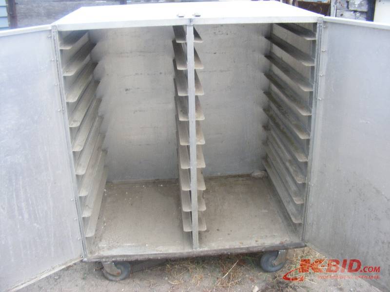lot 6 image: Aluminum Cabinet