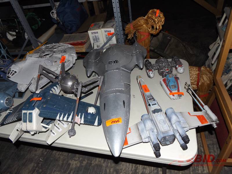 15 Star Wars Ships and Men