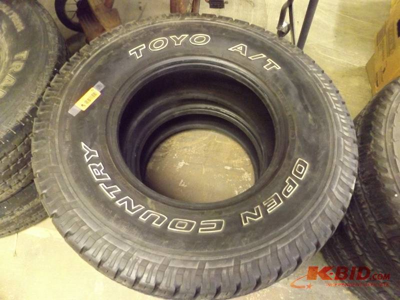 lot 37 image: 2 Toyo AT Open Country Tires