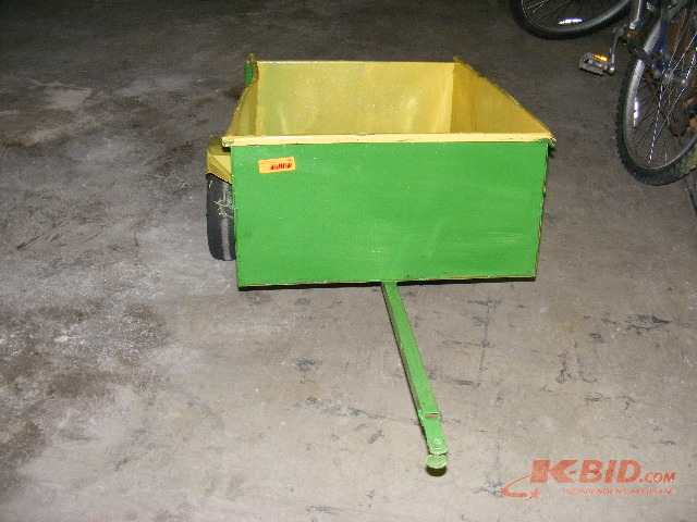 lot 49 image: Lawn Trailer