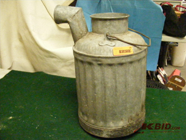 lot 64 image: Vintage Can