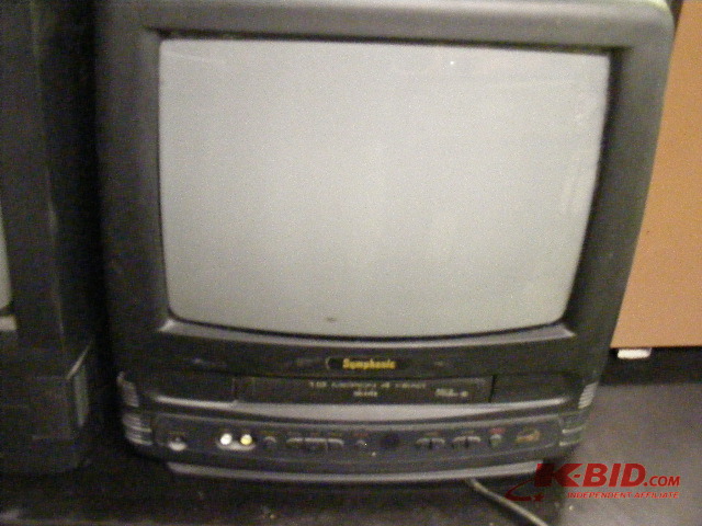 lot 72 image: Symphonic TV VCR Combo