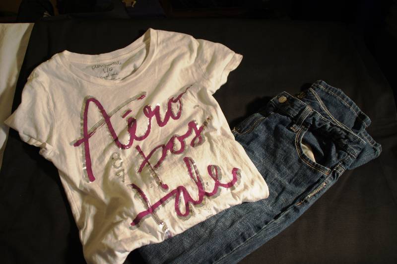 Teen - Aeropostale T-Shirt - Size L & Old Navy Skinny Jeans - Size 14