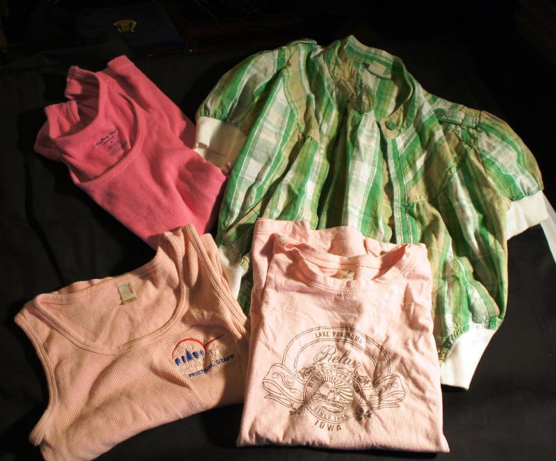 Teen - 2 Tank Tops, 1 T-Shirt and 1 Zipper Jacket
