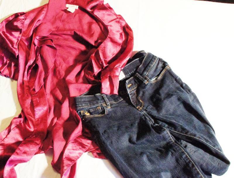 Teen - Abercrombie & Fitch Jeans - Size 2 & Limited Two Pink Top - Size M