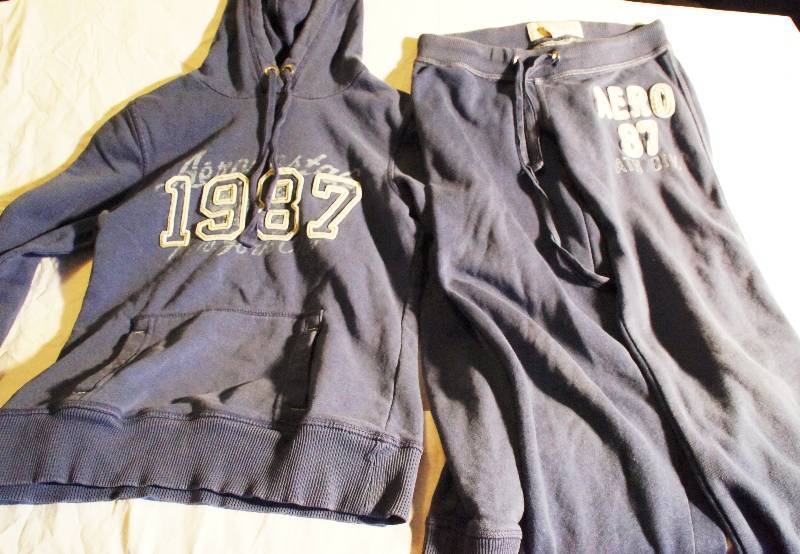 Teen - Aeropostale Sweatpant - Size XXS & Aeropostale Sweatshirt - Size Large