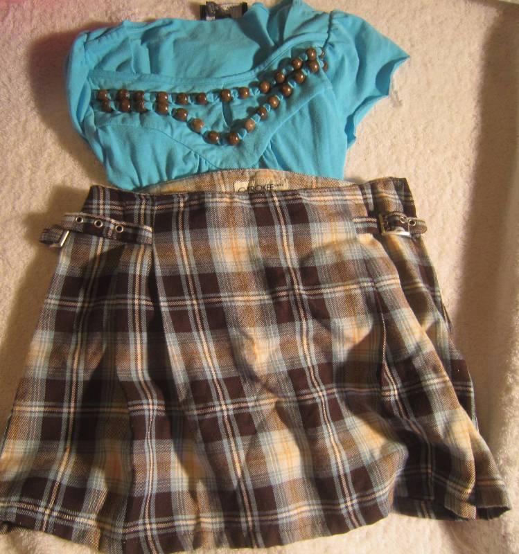 IZ Gyer California Blue Top with Brown Beads and Plaid Skirt (Size M)