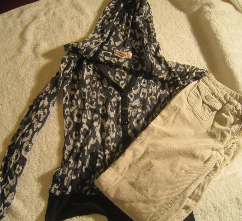 Black and White Shirt and Old Navy Tan Size 8