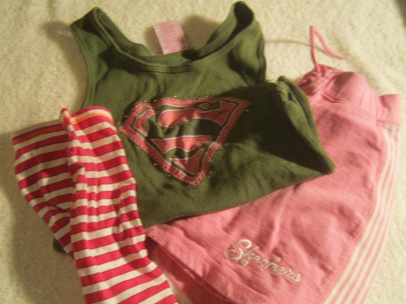 Skechers Skort - Size 8 - 10 and Super Girl Green Top - Size 10 - 12 and Arm Covers