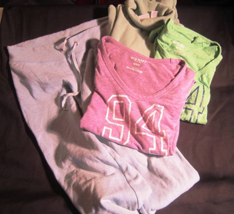 Teen - Blue Sweatpants, TKS Turtleneck & 2 Old Navy T-Shirts