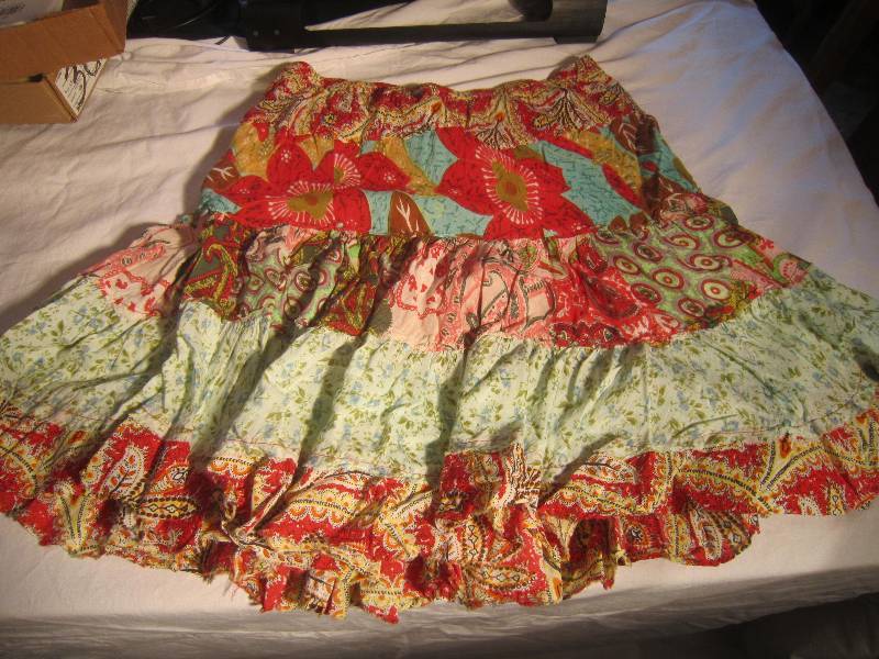 SKIRT  - Planet Gold Brand - L Colorful Skirt