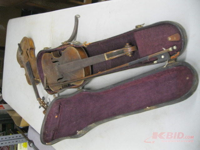 2 Wood violins