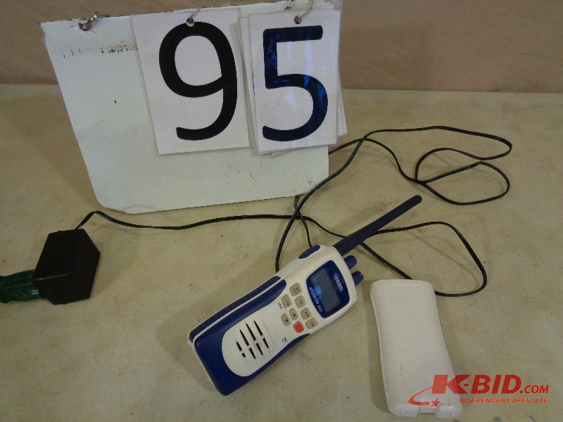 Uniden Handheld VHF Marine Radio