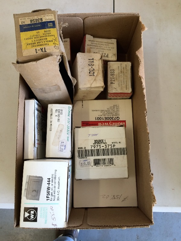 lot 33 image: Assorted Lot of Thermostats and subbases