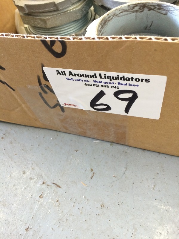 lot 69 image: Large lot of conduit fittings and 2 hole seal