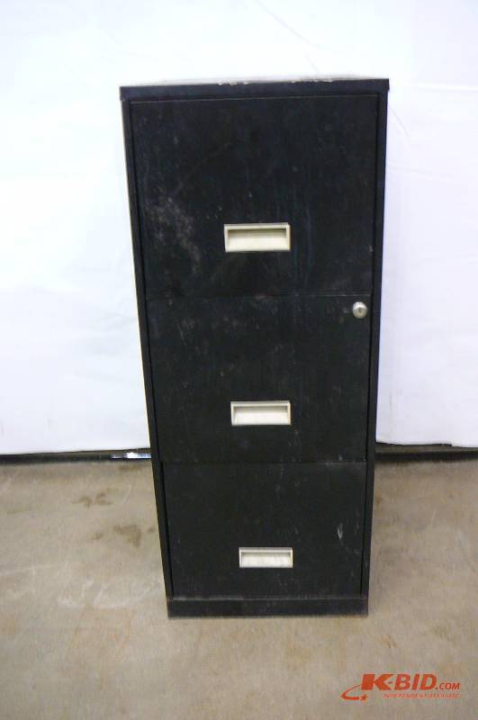 lot 24 image: Metal 3 Drawer file